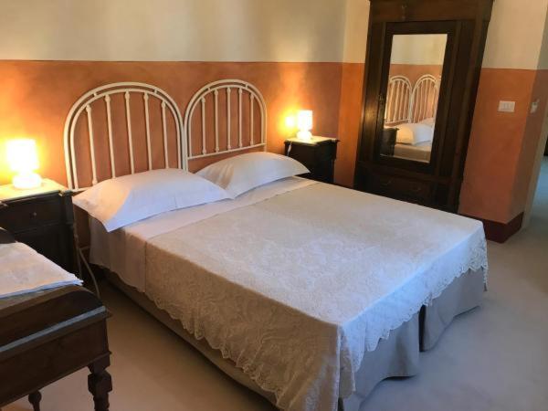Tenuta Castelle Кутрофиано Екстериор снимка